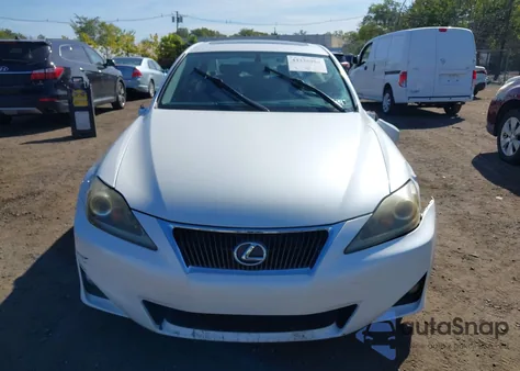 2013 Lexus Is 250 из США, поврежденный, VIN JTHCF5C21D5062004